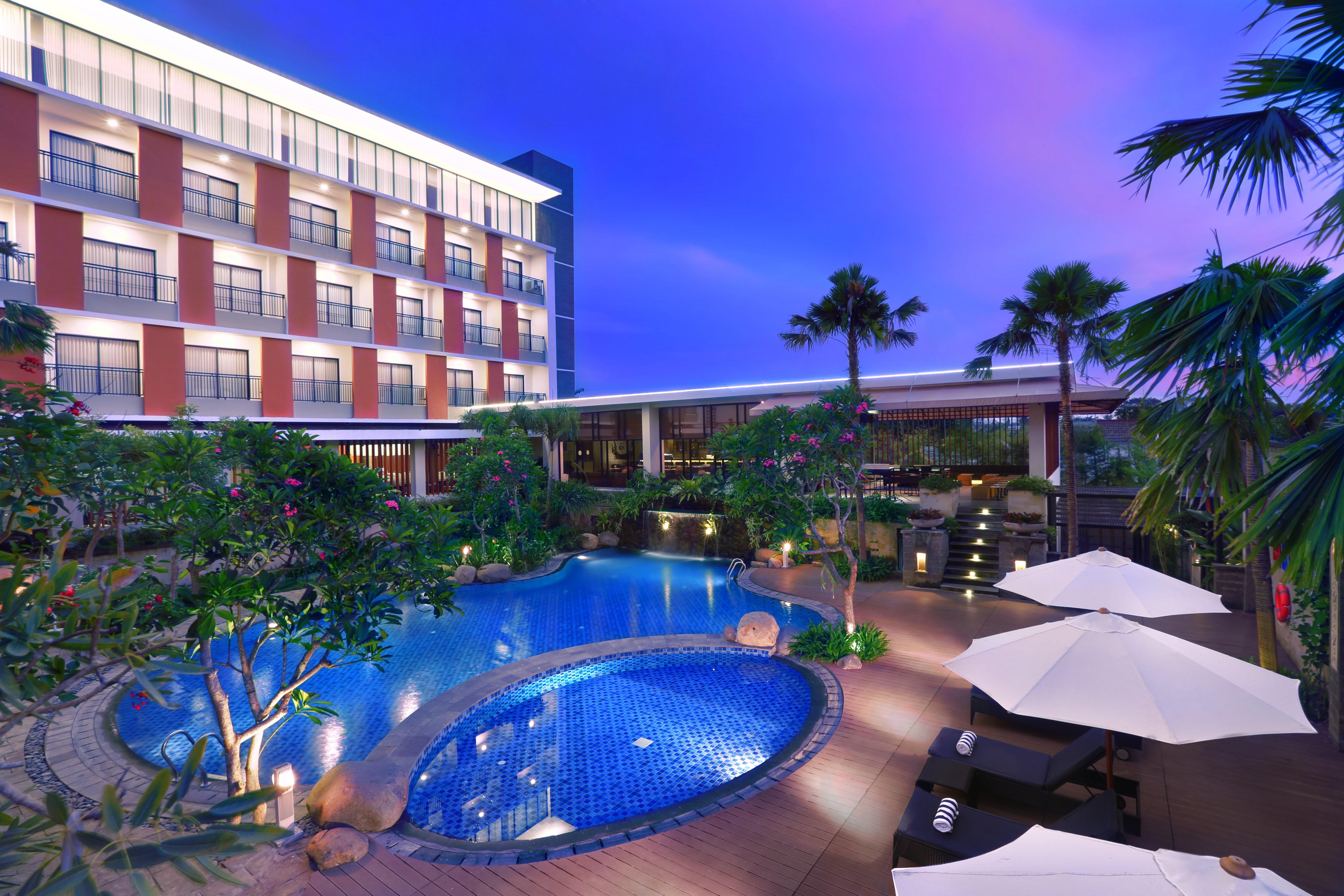 Aston Bojonegoro City Hotel Exterior foto
