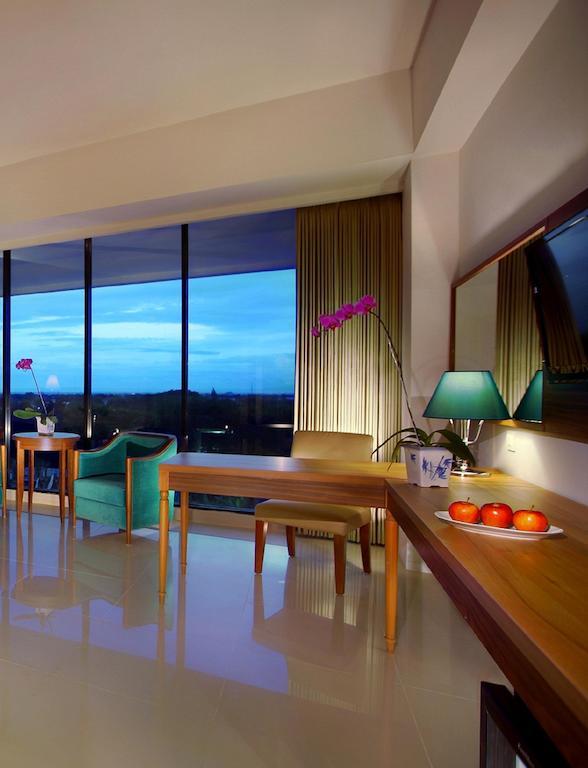 Aston Bojonegoro City Hotel Exterior foto